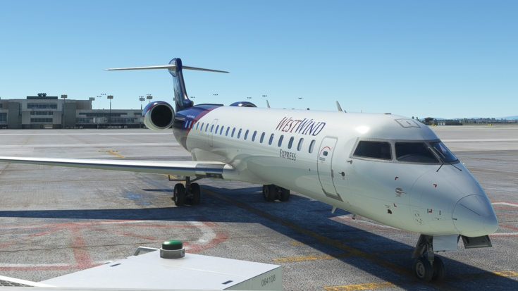 Bombardier CRJ-700/550LR Front View